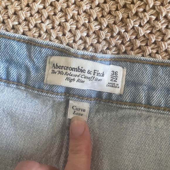 Abercrombie & fitch 90s relaxed cutoff short light wash high waist size 36 - Picture 5 of 10